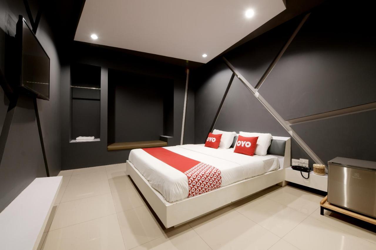 Sriracha Hotel And Spa Ban Huai Yai Phrom Eksteriør billede